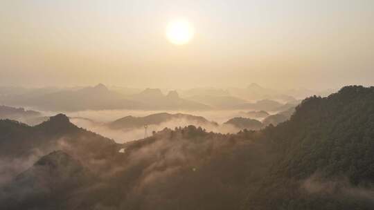 贵州天空之桥景区清晨航拍