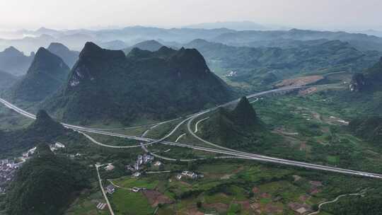 水墨喀斯特山峰地貌自然风光航拍