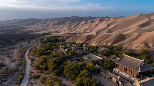 沙漠中的中式古建筑群