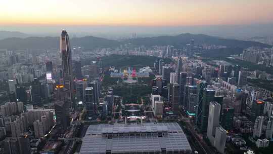 深圳福田CBD大湾区平安大厦夜景蓝调航拍