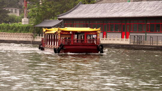 北京市内通往颐和园的游船视频素材模板下载