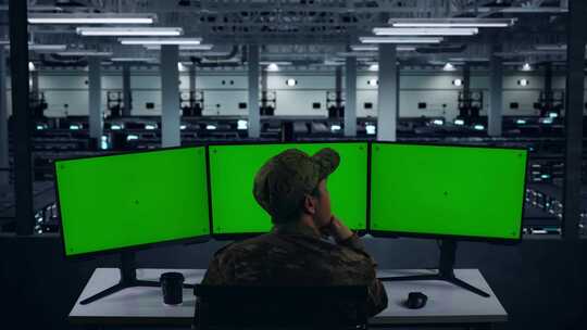 在数据中心模拟多台计算机显示器时的亚洲军