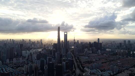 上海世纪大道看东方明珠全景4K航拍
