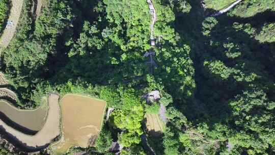 湘西天问台游客航拍