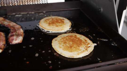 华夫饼，煎饼，烤架，烹饪