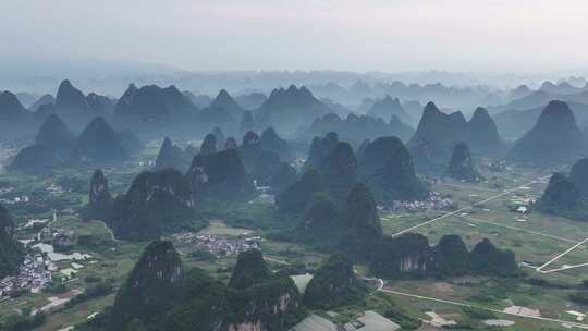 水墨喀斯特山峰地貌自然风光航拍