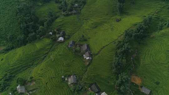 4k贵州黔东南梯田航拍，贵州大山原生态地