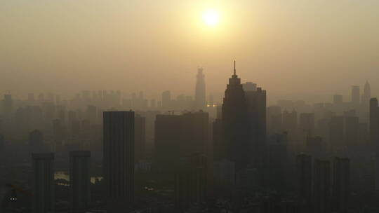 武汉市武汉地产集团大楼高楼大厦夕阳