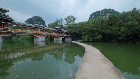 广西柳州山水风景龙潭公园风雨桥