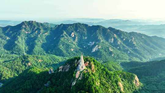 航拍绿色千山和大佛寺塔