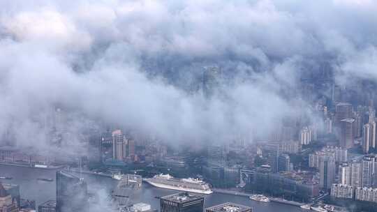 上海平流雾  云雾中的上海城市风景