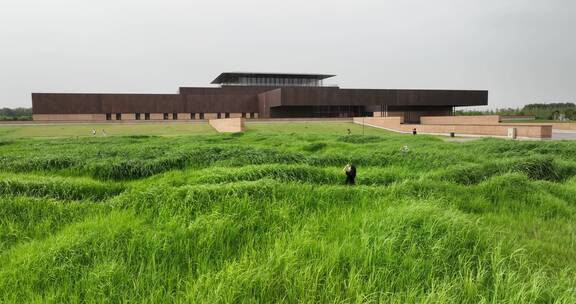 洛阳二里头夏都博物馆航拍芦苇荡建筑美学