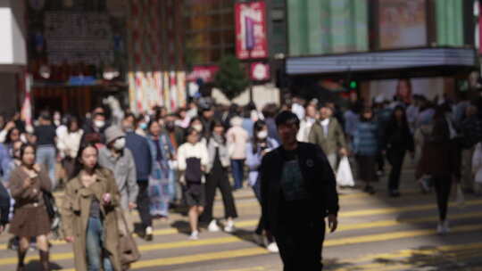 繁忙香港行人过马路