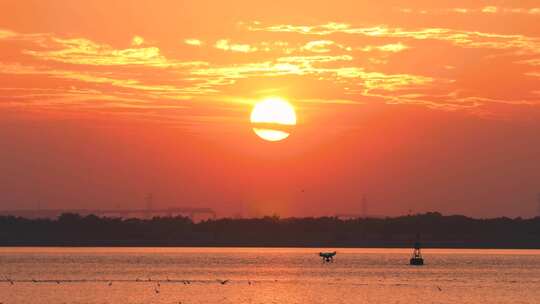 江边夕阳太阳下山夕阳西下延时视频视频素材模板下载