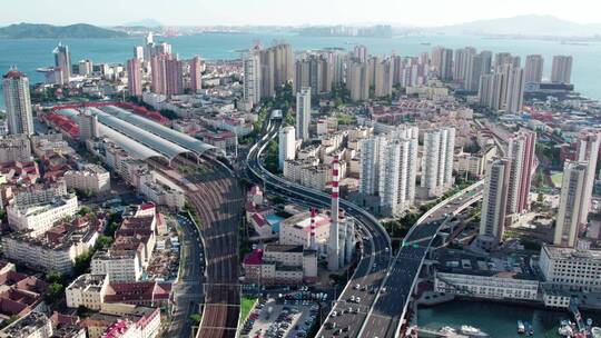 4k 航拍青岛城市道路街景