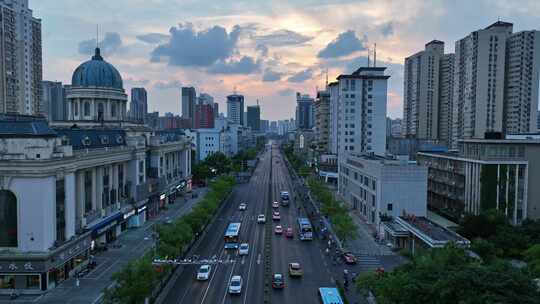 航拍徐州淮海路交叉路口车流主城区城市宣传