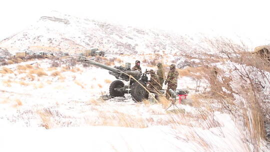 冬季演习的军事战队视频素材模板下载