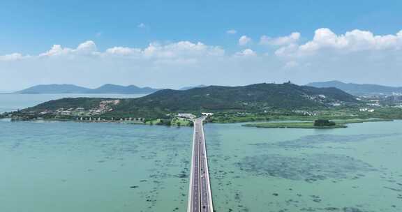 苏州吴中区太湖渔洋山风景区和太湖大桥航拍