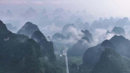 广西桂林山水云海大山唯美大自然风光