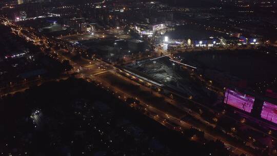 城市夜景地铁墙面霓虹灯光繁华效果展示