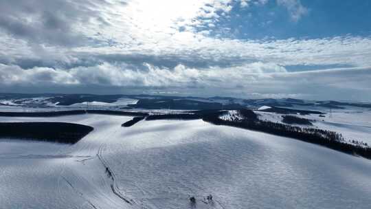 内蒙古寒冬丘陵雪原风光