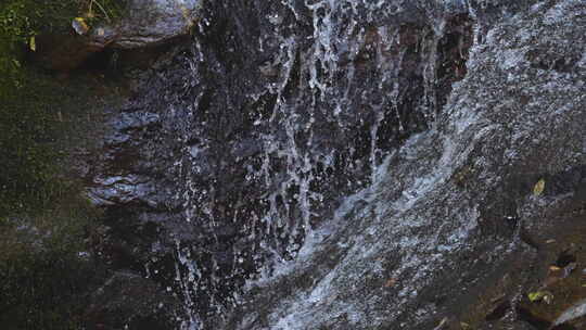 清澈的山涧溪水高速升格4K镜头