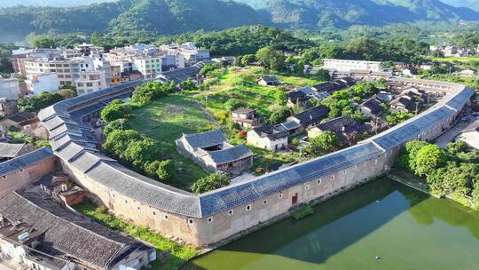 航拍福建漳州平和庄上土楼乡村风光