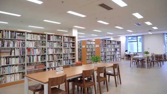图书馆内部环境书柜空镜头视频素材模板下载