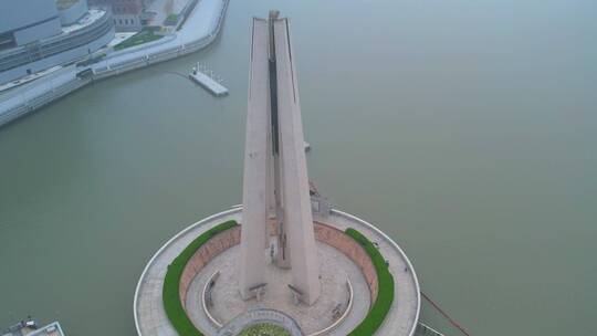 航拍上海外滩人民英雄纪念碑