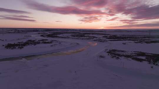 雪原夕阳风光全景