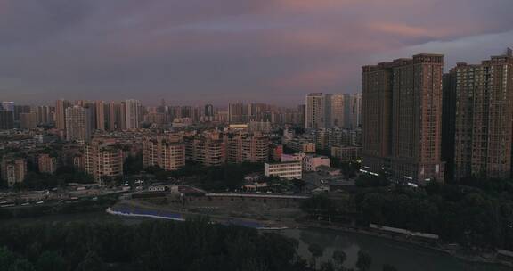 成都傍晚晚霞航拍城市风景