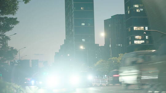 城市夜景车流