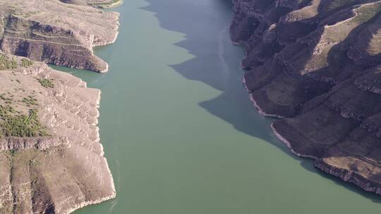 航拍山西忻州偏关乾坤湾黄河流域