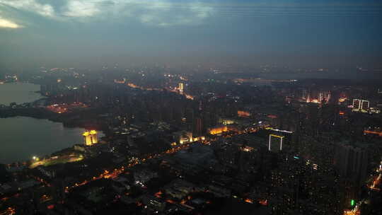 武汉光谷关山大道夜晚城市灯光地平线远景