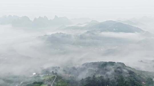 桂林山水云雾