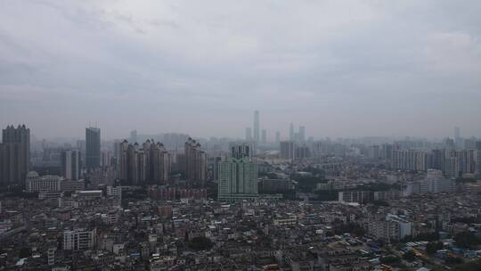 雨后的城市