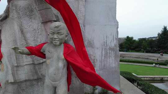 绵阳新北川县城广场的标志纪念碑