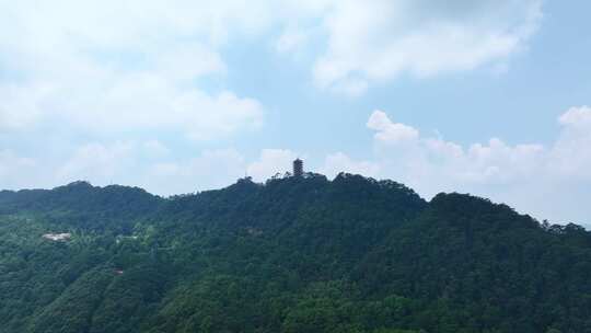 蓝天白云航拍重庆缙云山景区森林碳汇