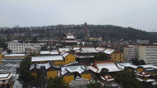 武汉武昌区宝通寺雪景航拍