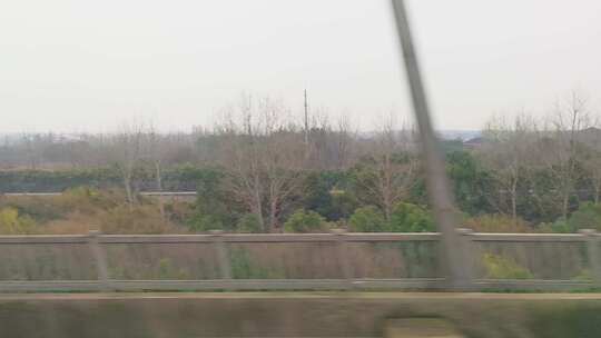 旅行旅途火车动车高铁窗外的风景视频素材