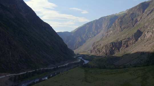 山间河谷