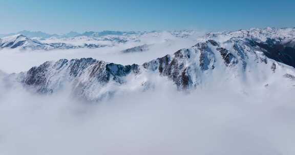 夹金山雪山航拍合集冬季自然雪景美丽风光