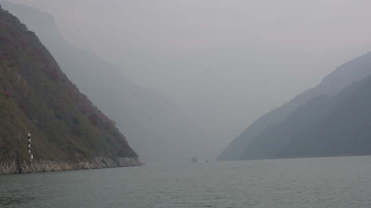 长江三峡巫峡风光