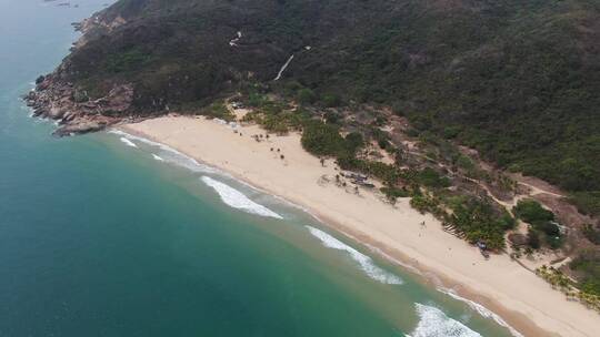 航拍海岛沙滩大海