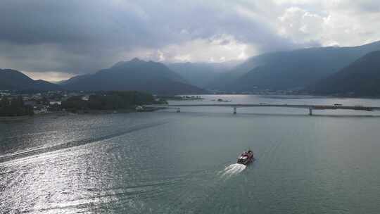 日本富士山河口湖航拍（环绕游览船）