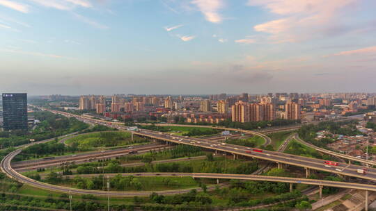 北京远通立交桥车流日转夜固定镜头延时摄影