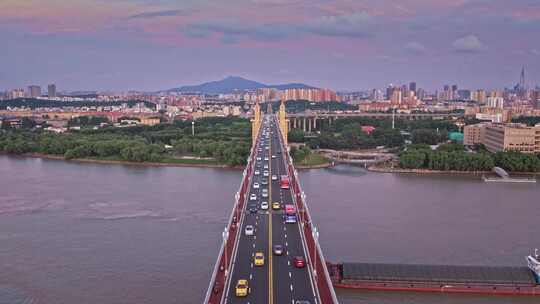 南京长江大桥傍晚夜景航拍