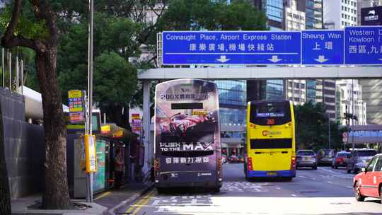 香港巴士公交站城市道路香港街头路标指引牌视频素材模板下载