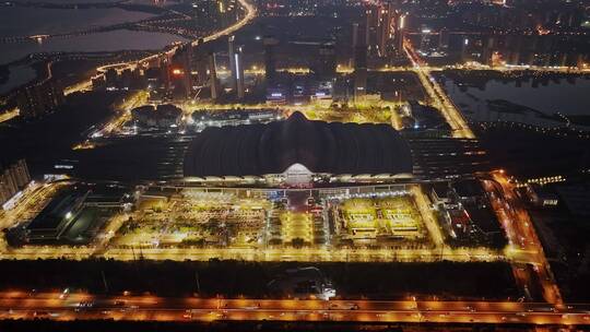 武汉火车站夜景全景环绕镜头视频素材模板下载