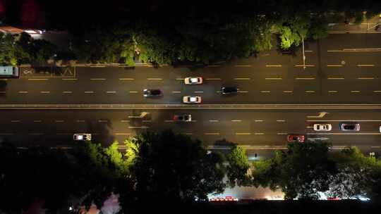 城市道路俯拍交通车流夜晚街道路况公路汽车